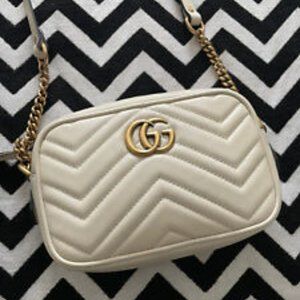 💎✨Authentic✨💎 Gucci Herringbone Chain Shoulder Bag Calfskin Leather White